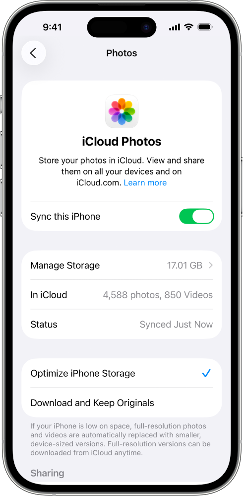 iCloud 사진 설정의 Sync this iPhone 스위치가 켜진 영어 예시 화면